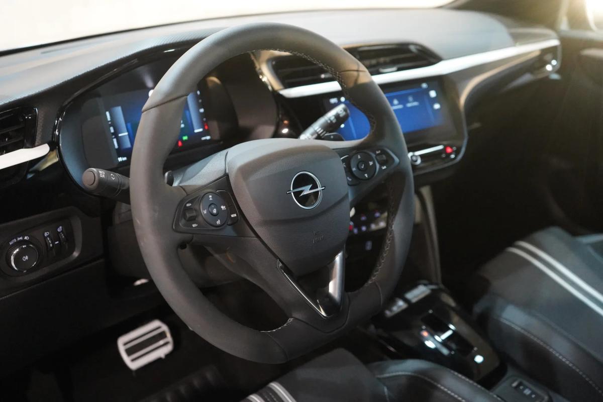 opel-corsa-2025-hibrido-a-gasolina-1199cc