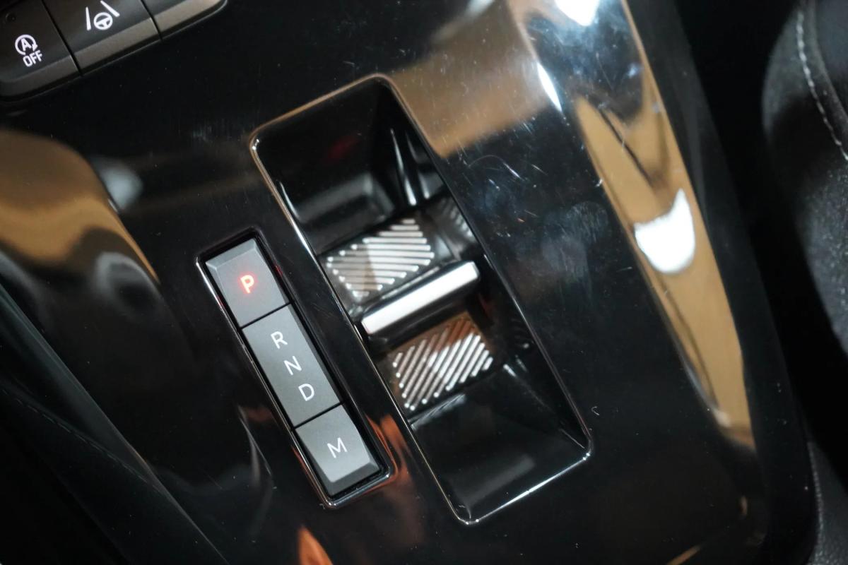 opel-corsa-2025-hibrido-a-gasolina-1199cc