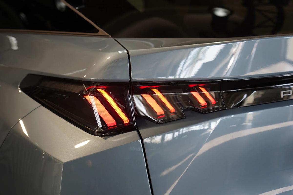 peugeot-3008-2025-hibrido-a-gasolina-1199cc