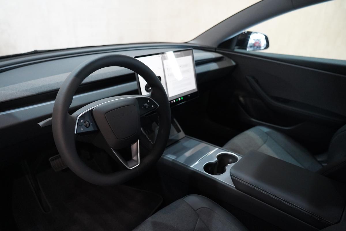 tesla-model-3-2026-eletrico-500cc