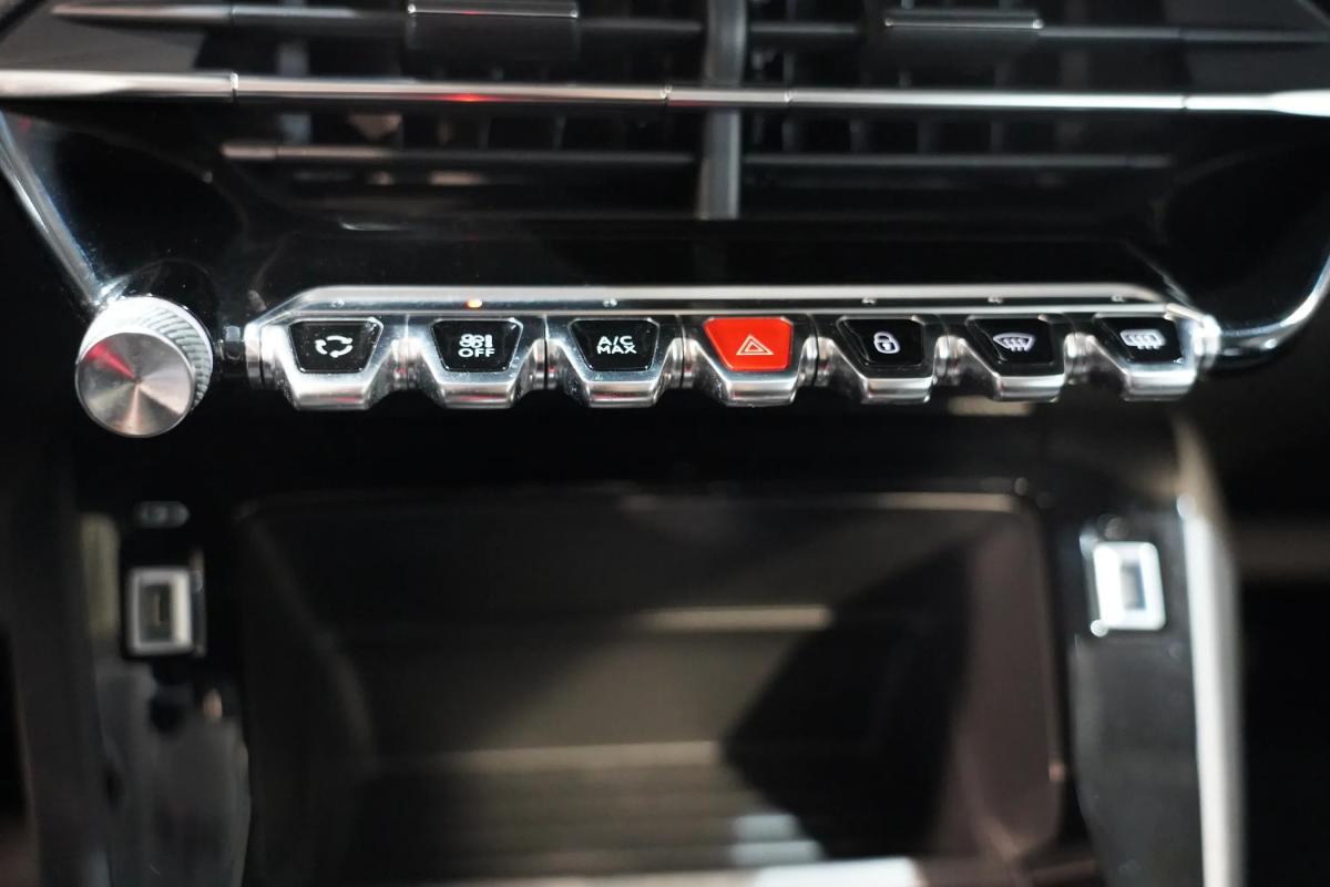peugeot-208-2020-eletrico-0cc