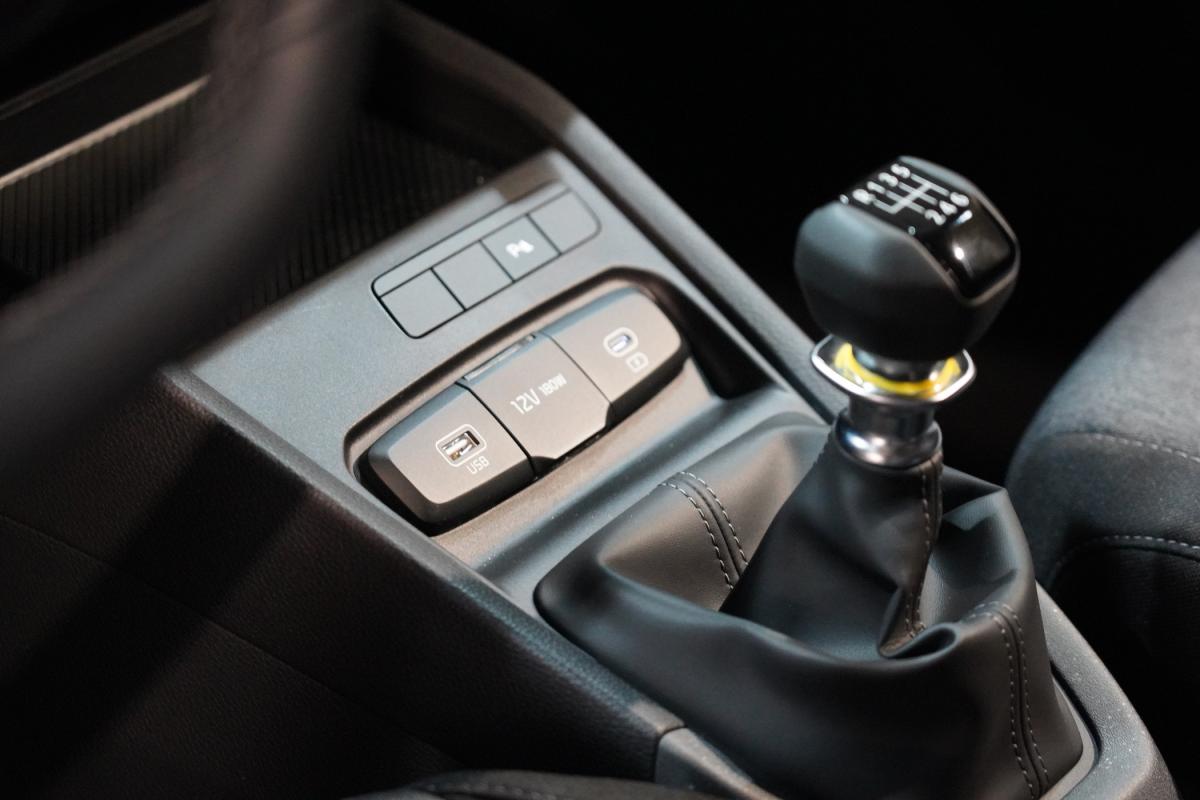 kia-stonic-2026-gasolina-998cc