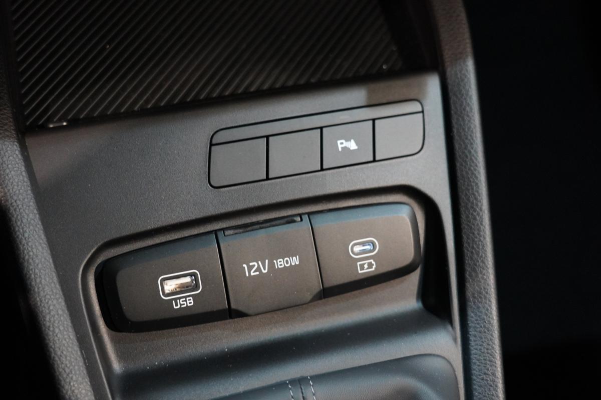 kia-stonic-2026-gasolina-998cc