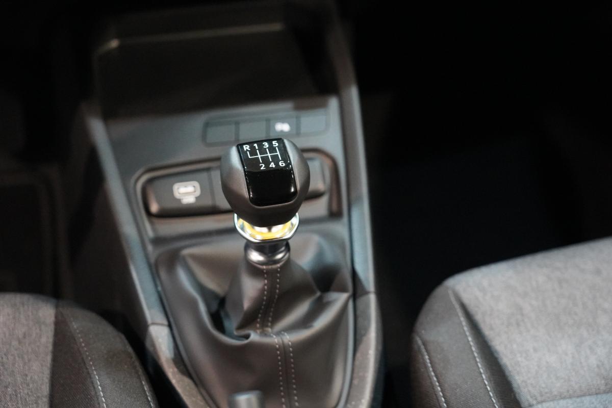 kia-stonic-2026-gasolina-998cc