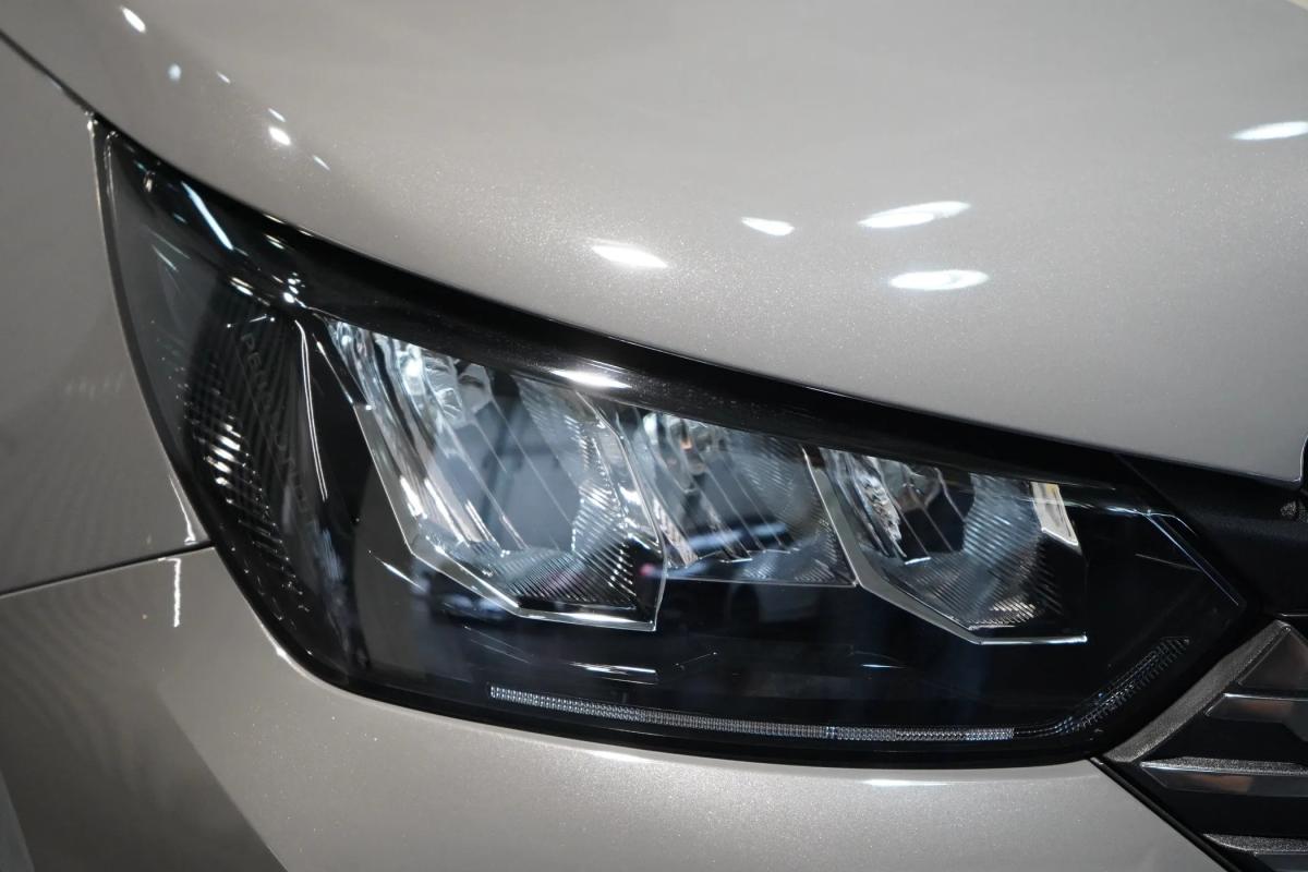 peugeot-2008-2025-hibrido-a-gasolina-1199cc