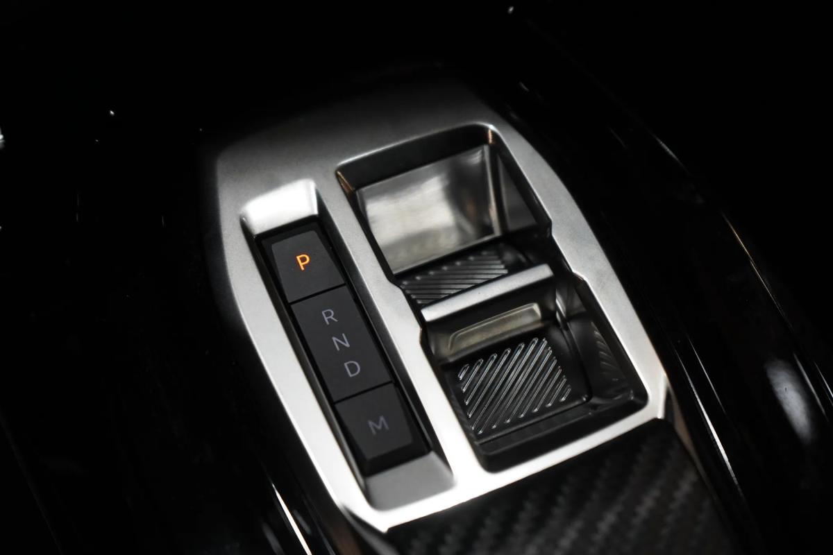 peugeot-2008-2025-hibrido-a-gasolina-1199cc