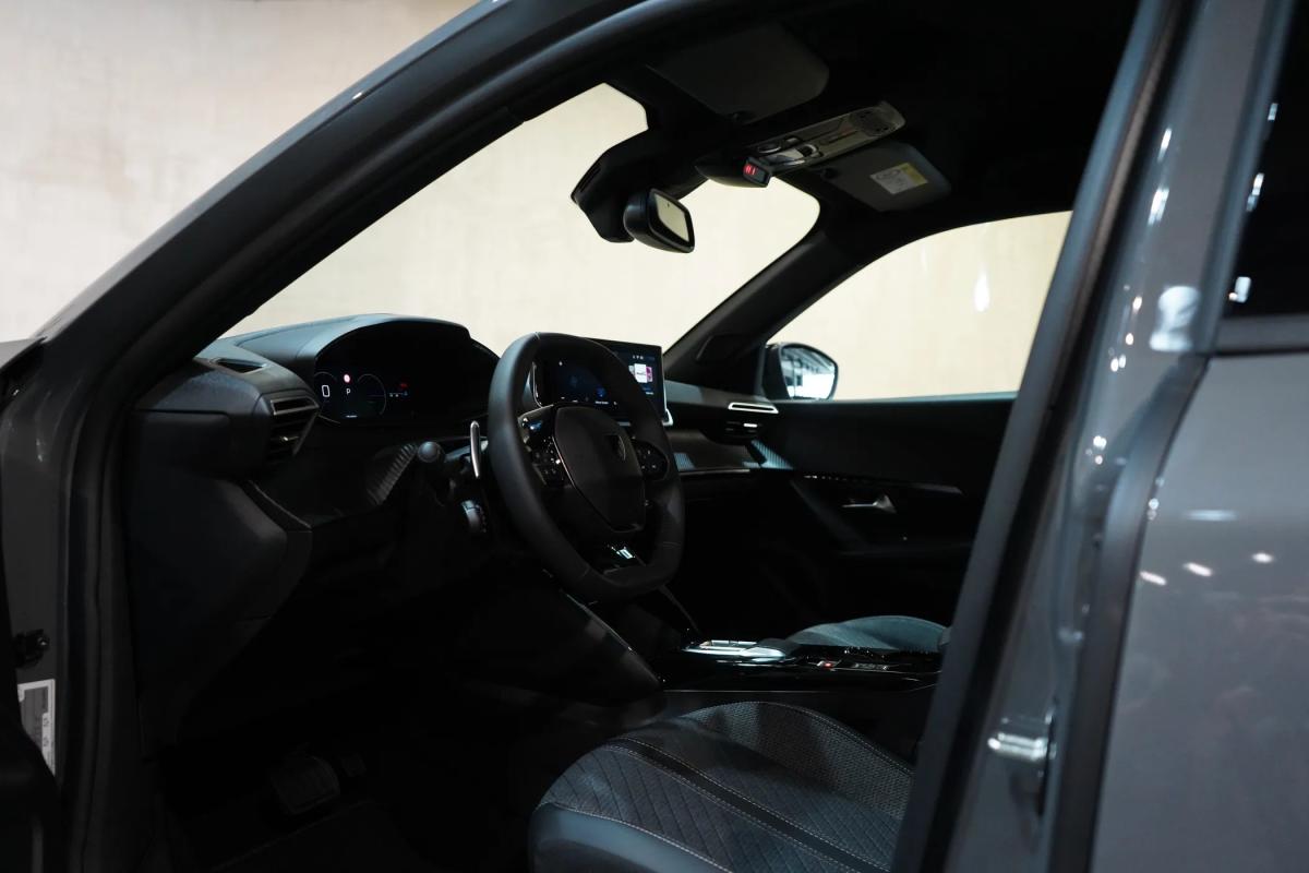 peugeot-2008-2025-hibrido-a-gasolina-1199cc