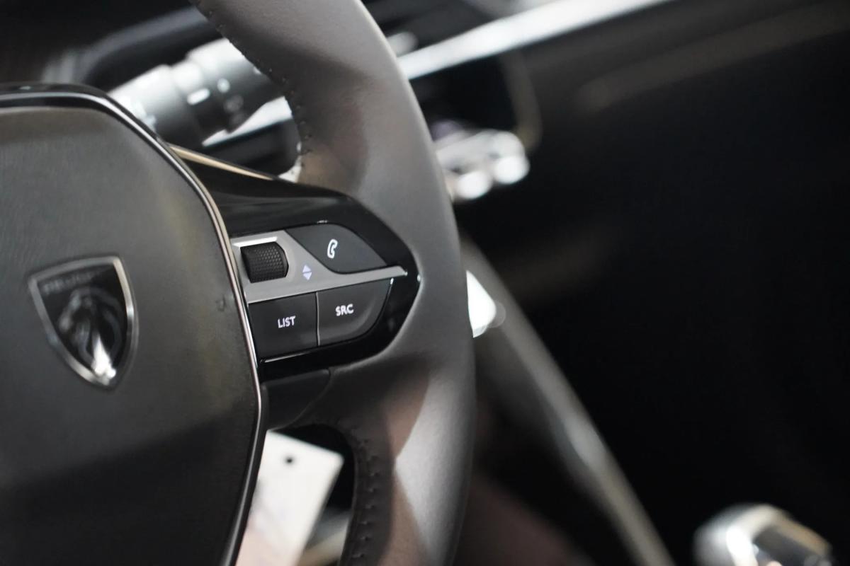 peugeot-208-2026-gasolina-1199cc