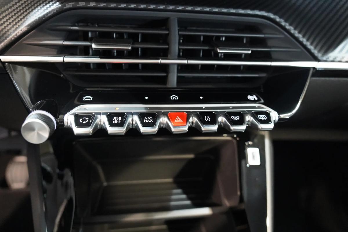 peugeot-208-2026-gasolina-1199cc