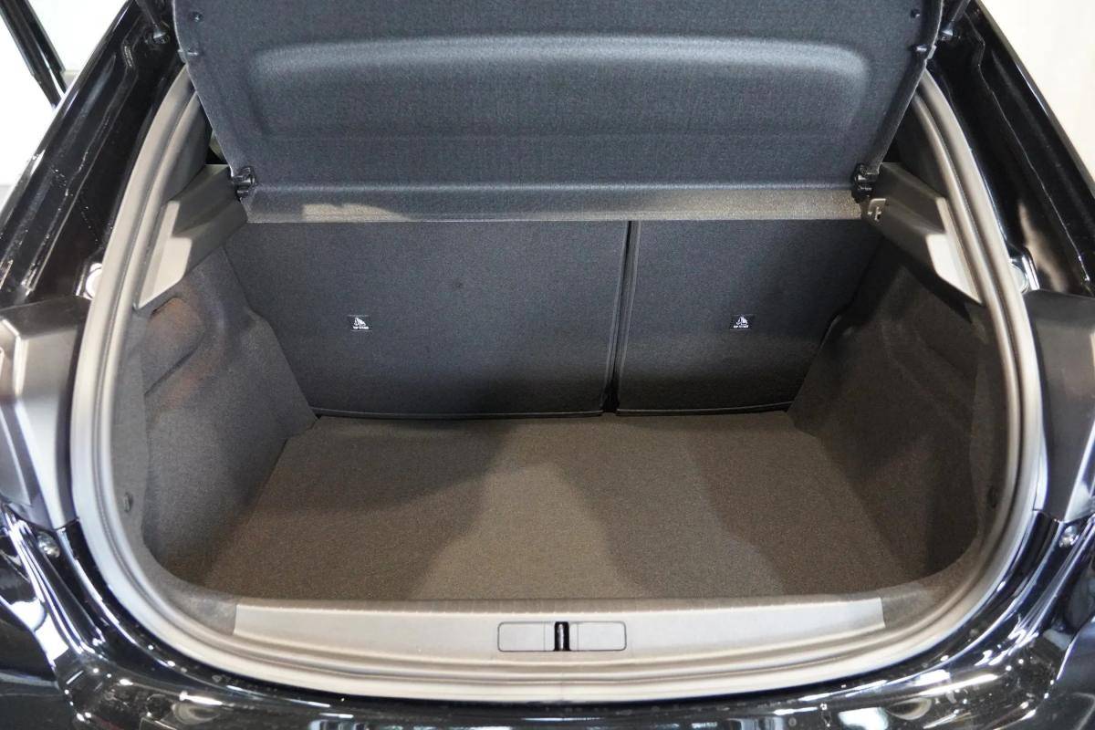 peugeot-208-2026-gasolina-1199cc