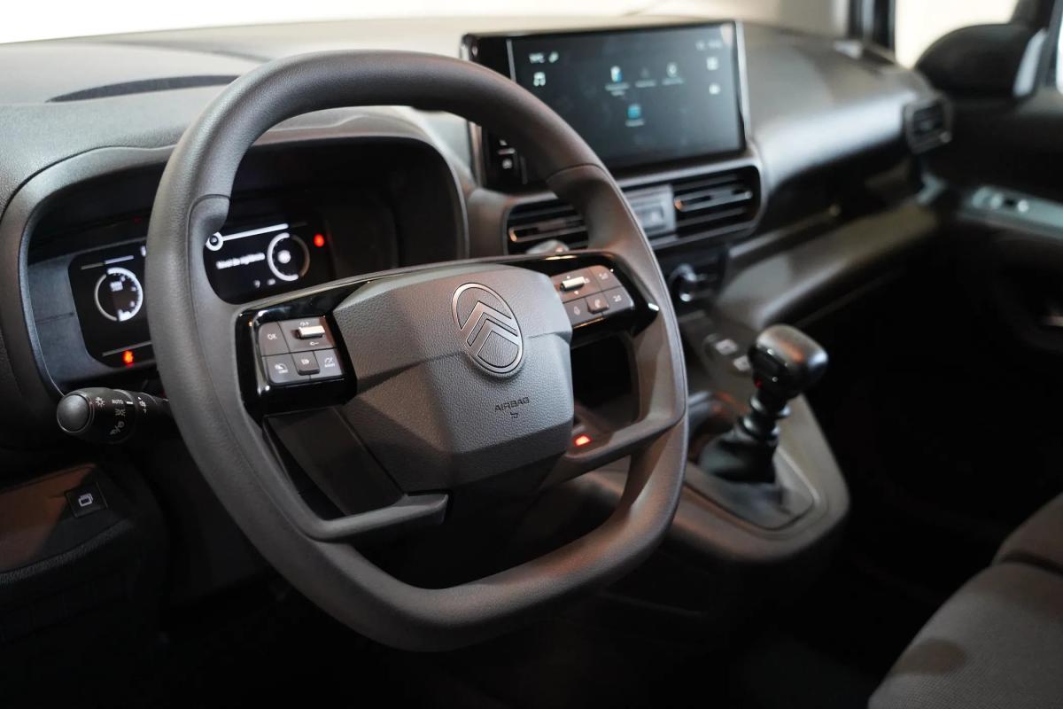 citroen-berlingo-2025-diesel-1499cc