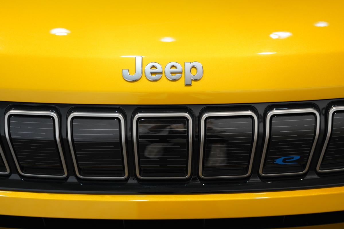 jeep-avenger-2023-eletrico-0cc