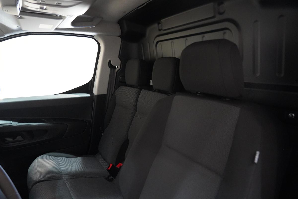 peugeot-partner-2025-diesel-1499cc