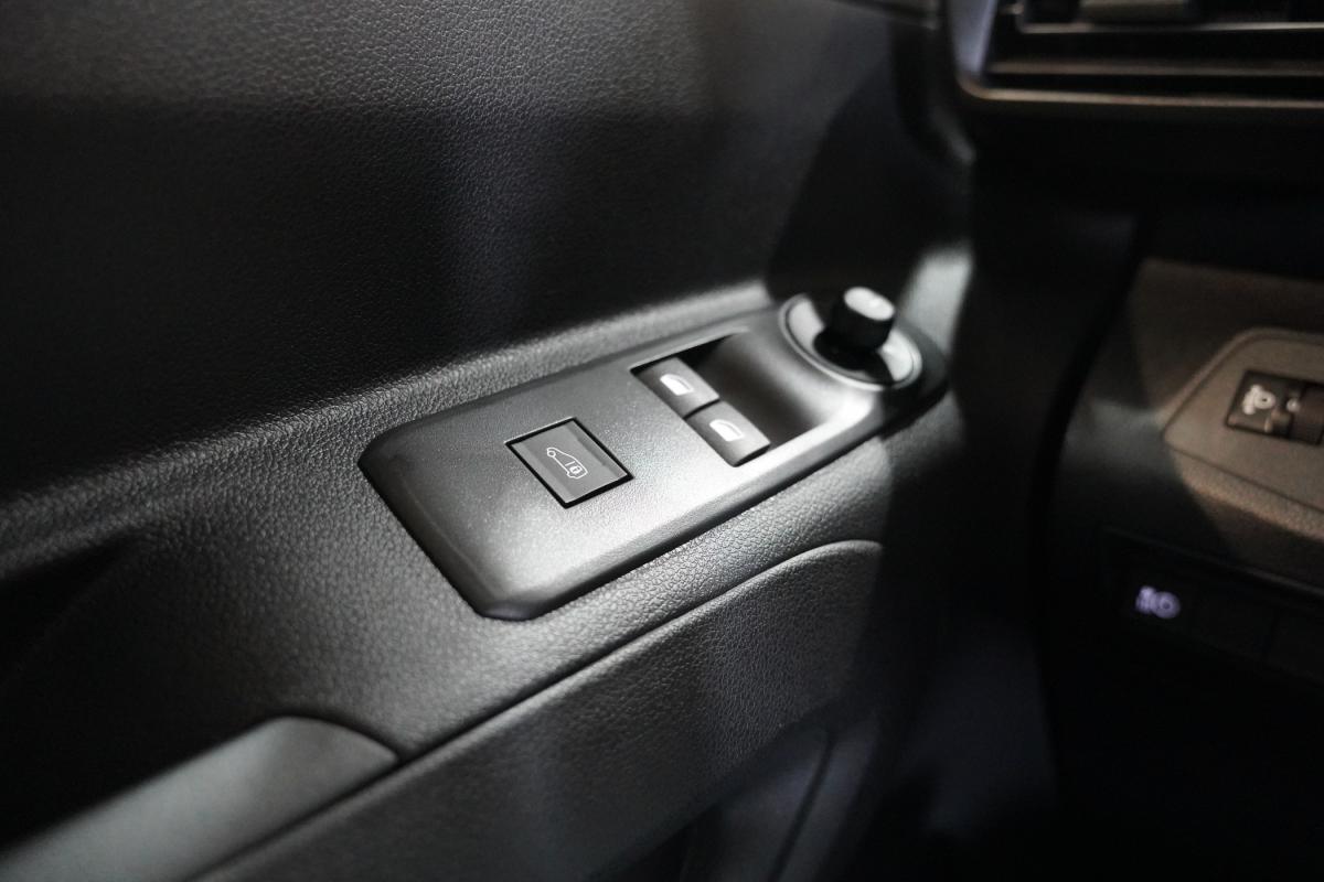peugeot-partner-2025-diesel-1499cc