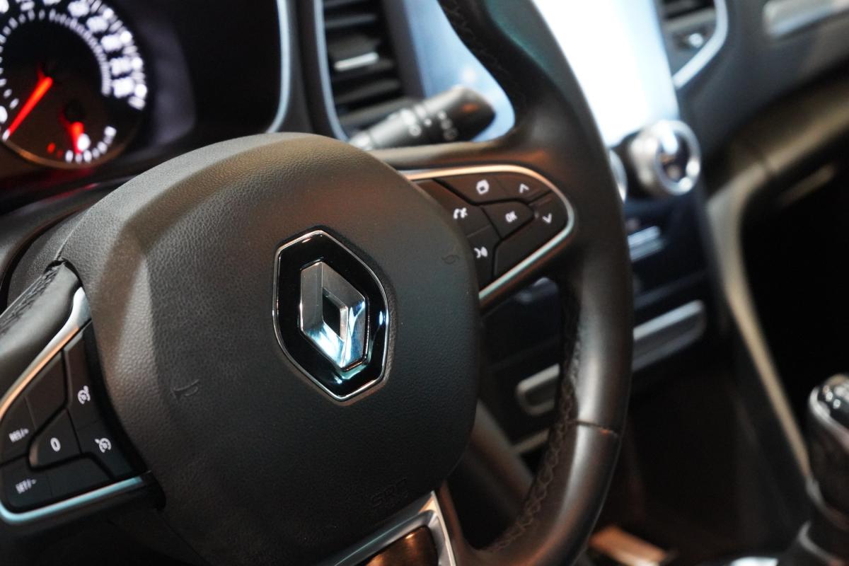 renault-megane-sport-tourer-2021-diesel-1461cc