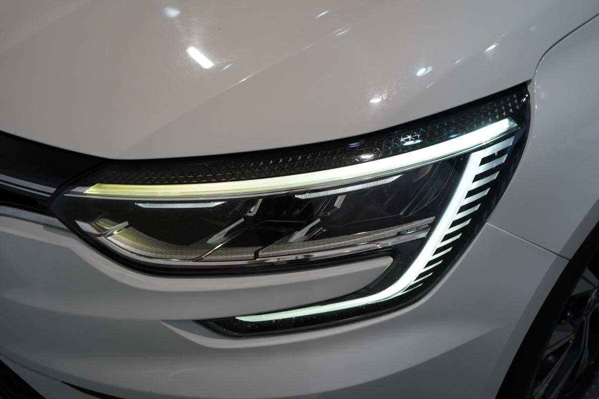 renault-megane-sport-tourer-2021-diesel-1461cc