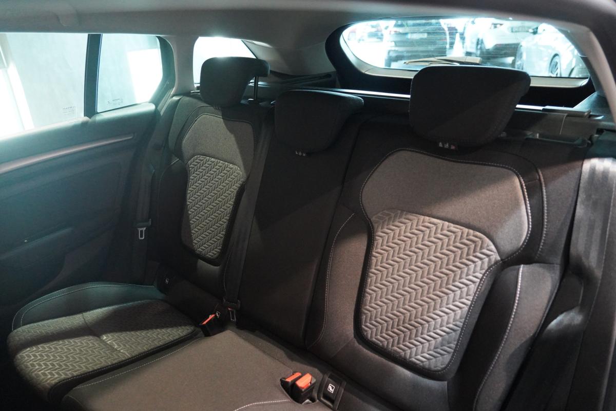 renault-megane-sport-tourer-2021-diesel-1461cc