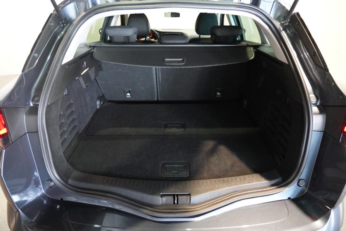 renault-megane-sport-tourer-2021-diesel-1461cc