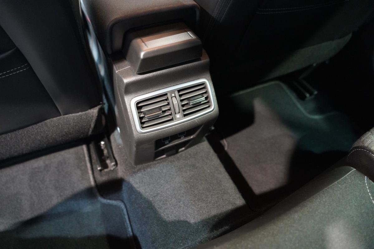 renault-megane-sport-tourer-2021-diesel-1461cc