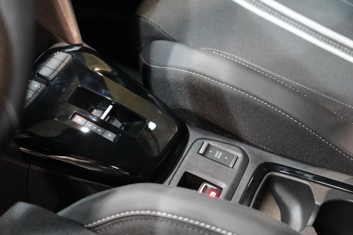 opel-corsa-2025-hibrido-a-gasolina-1199cc