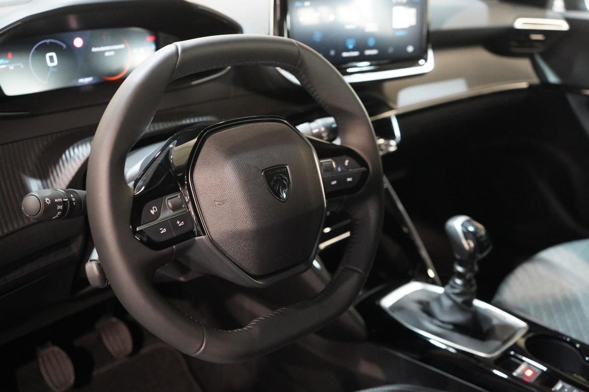 peugeot-2008-2025-gasolina-1199cc