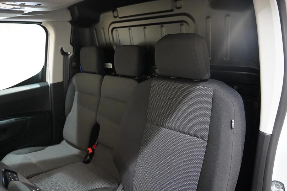 citroen-berlingo-2025-diesel-1499cc