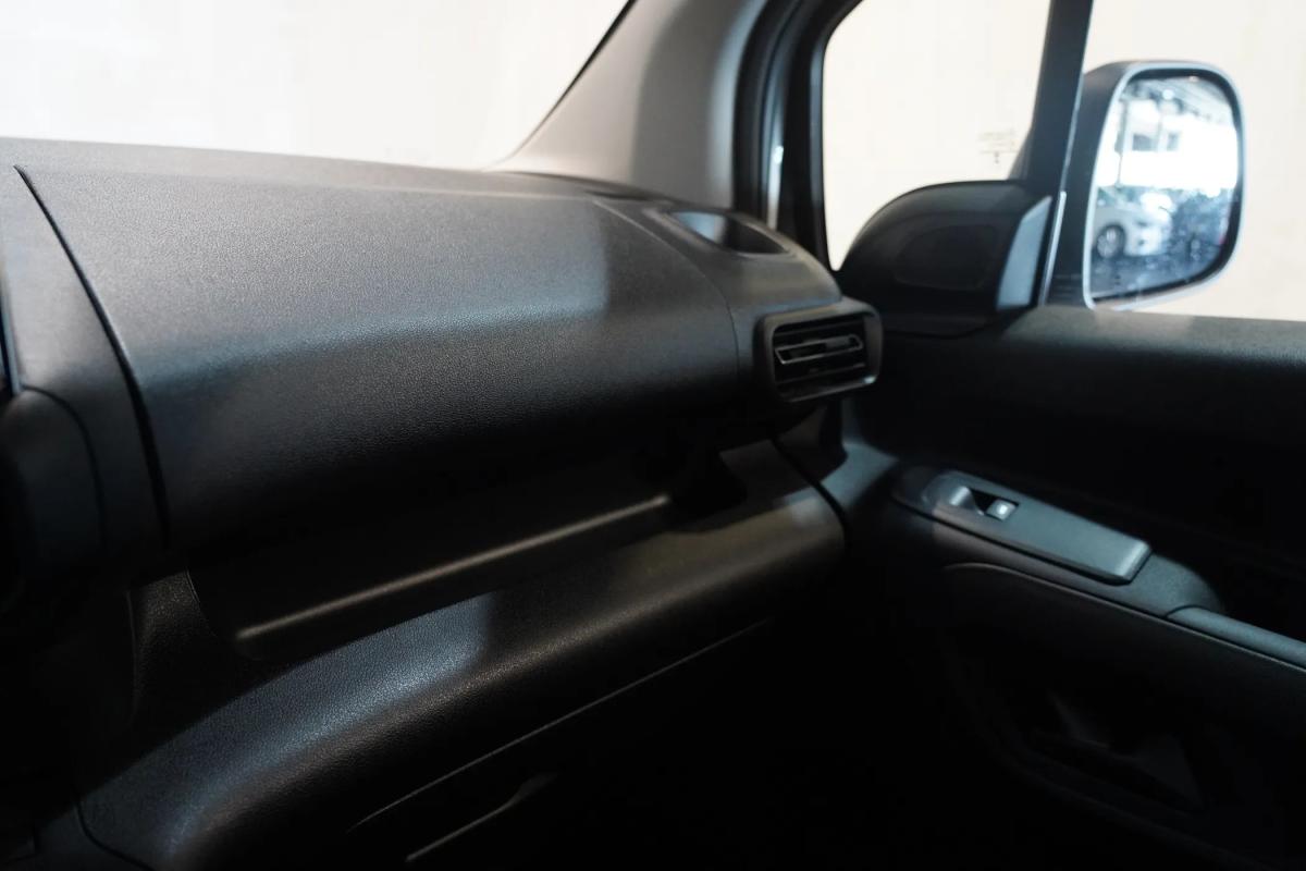 citroen-berlingo-2025-diesel-1499cc