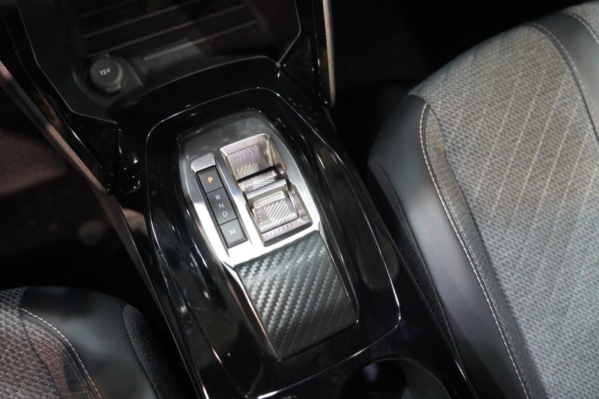 peugeot-2008-2025-hibrido-a-gasolina-1199cc