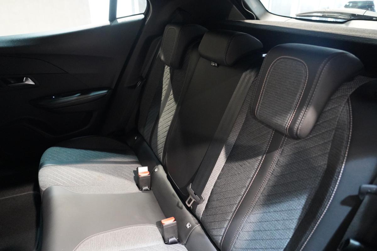 peugeot-2008-2025-hibrido-a-gasolina-1199cc