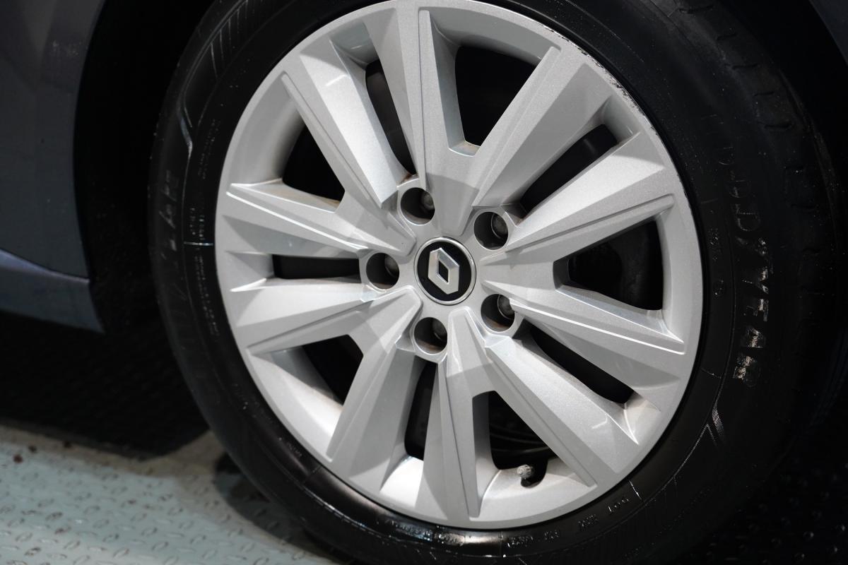 renault-megane-2023-diesel-1461cc