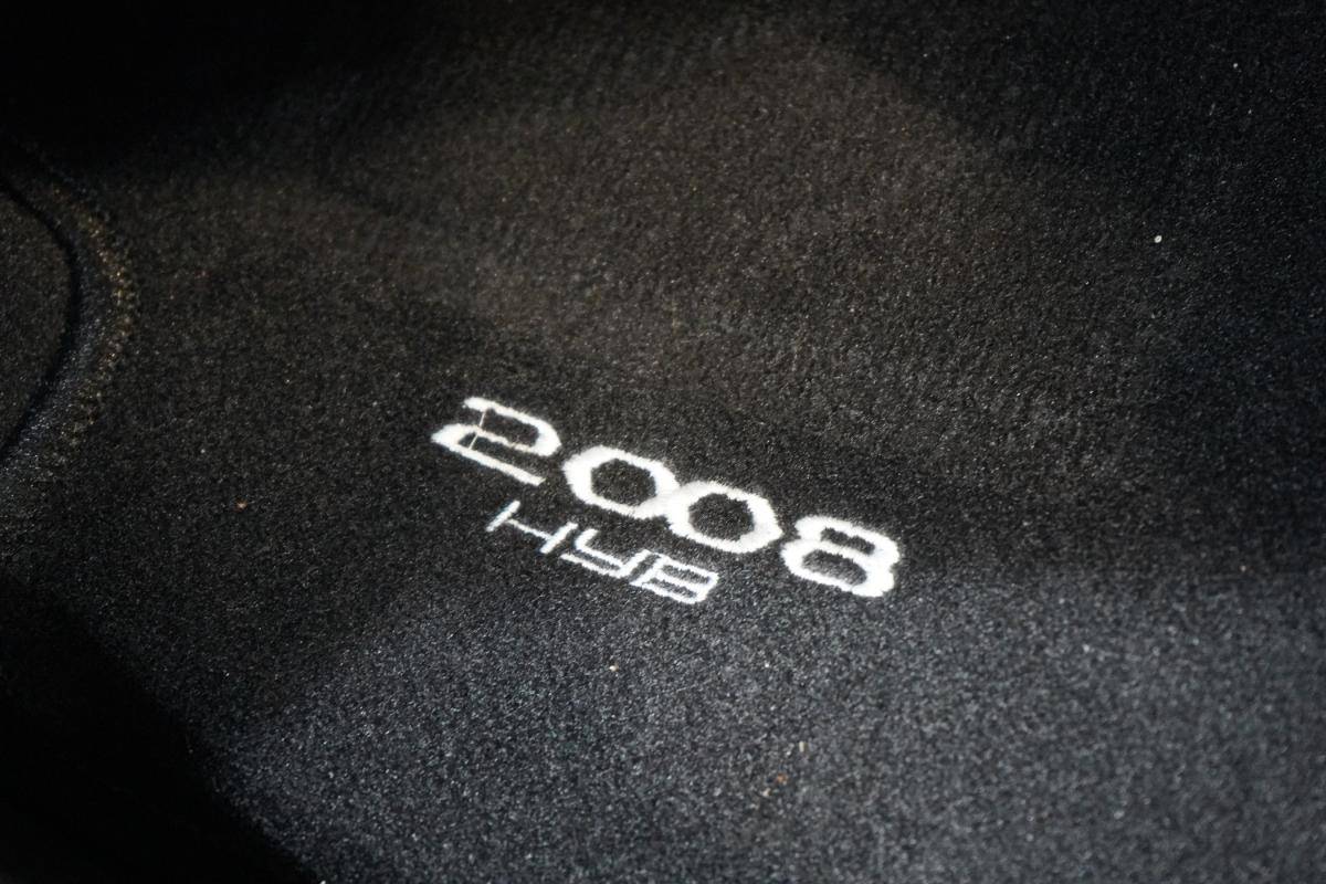 peugeot-2008-2025-gasolina-1199cc