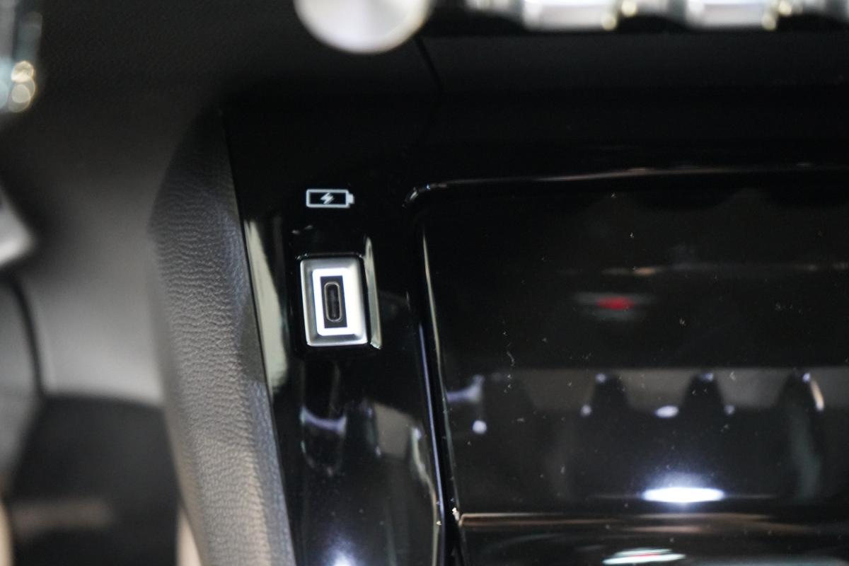 peugeot-2008-2025-gasolina-1199cc