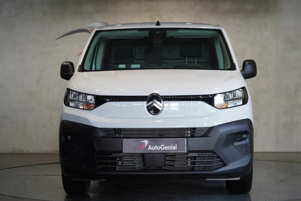 citroen-berlingo-2025-diesel-1499cc