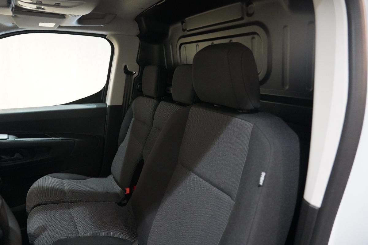citroen-berlingo-2025-diesel-1499cc