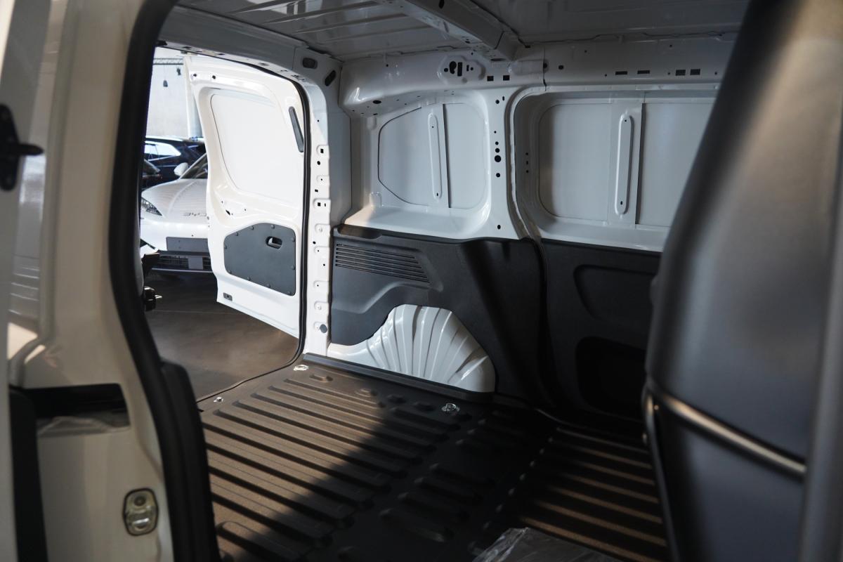 citroen-berlingo-2025-diesel-1499cc