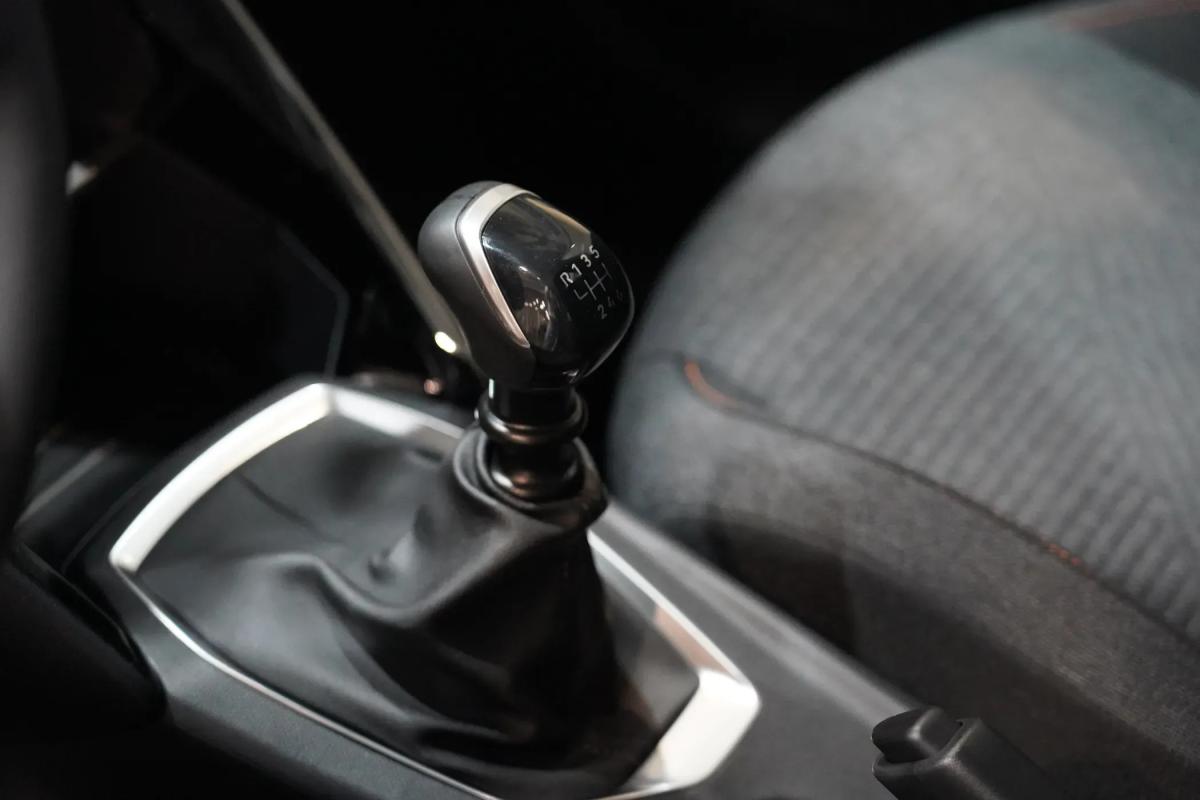 peugeot-208-2026-gasolina-1199cc