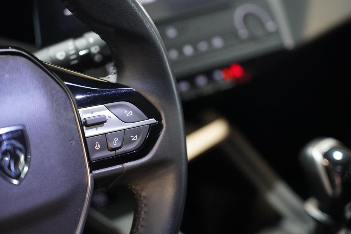 peugeot-308-sw-2024-gasolina-1199cc