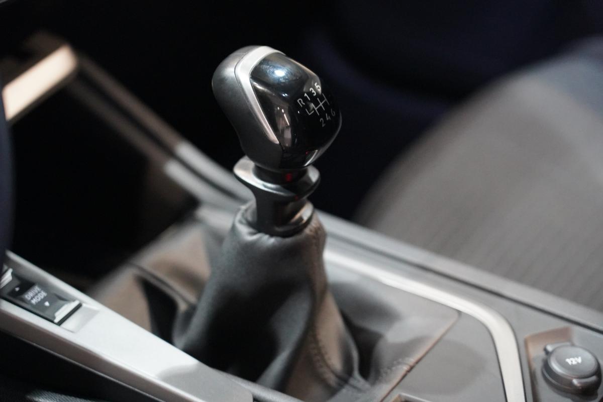 peugeot-308-sw-2024-gasolina-1199cc