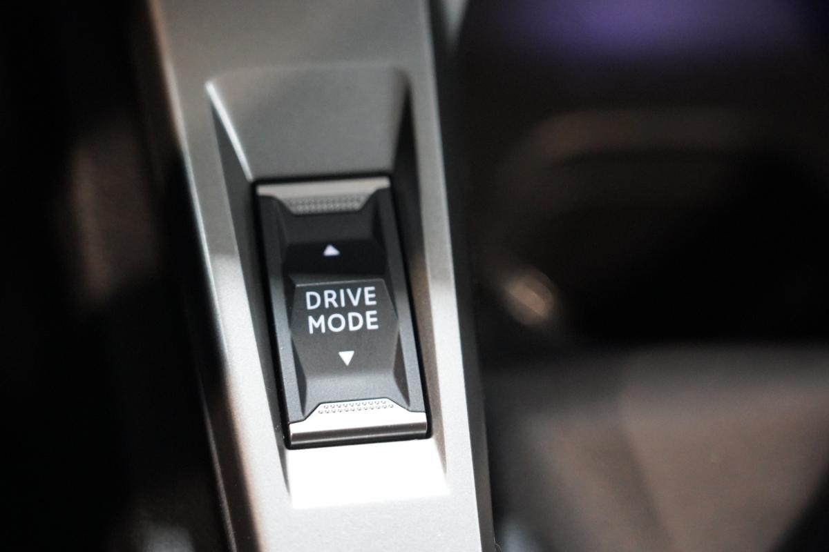 peugeot-308-sw-2024-gasolina-1199cc