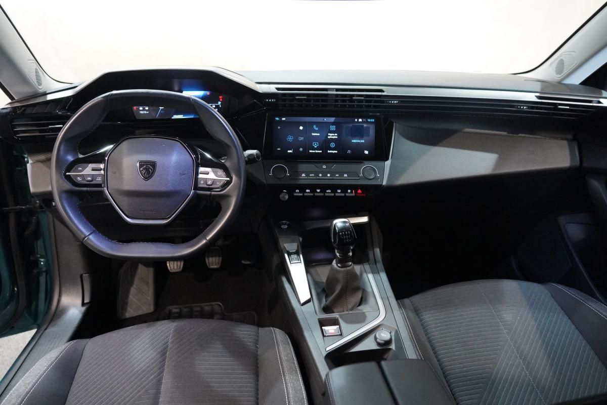 peugeot-308-sw-2024-gasolina-1199cc
