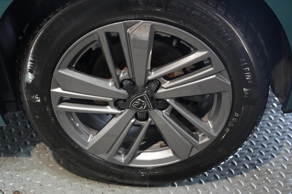 peugeot-308-sw-2024-gasolina-1199cc