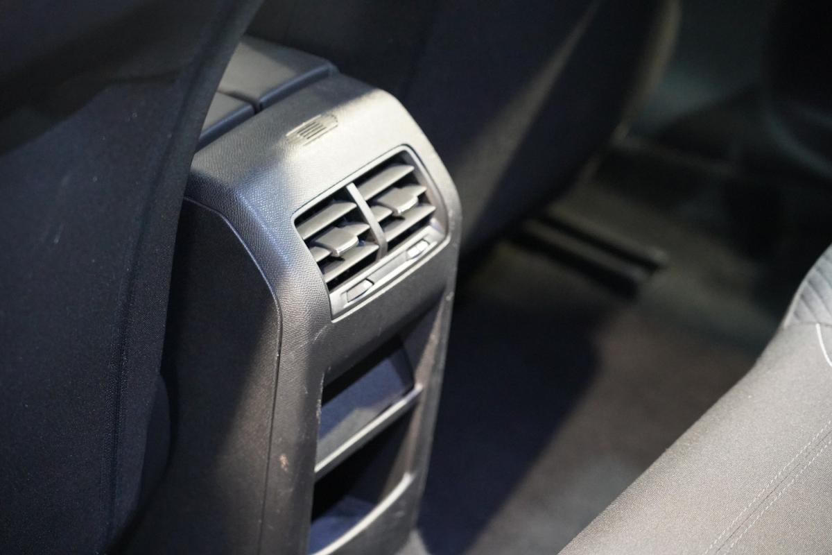 peugeot-308-sw-2024-gasolina-1199cc