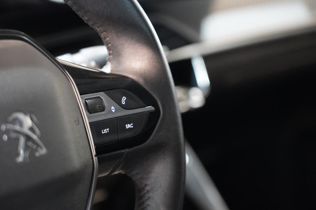 peugeot-208-2022-gasolina-1199cc