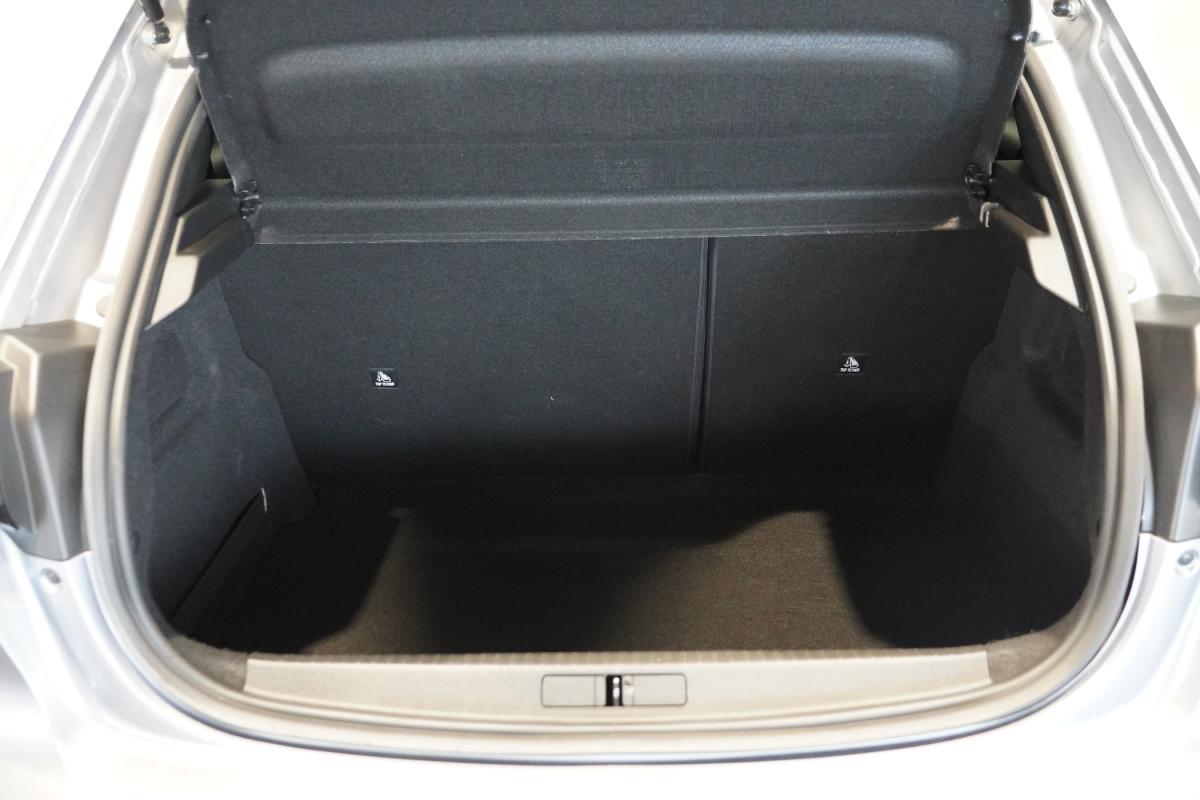 peugeot-208-2022-gasolina-1199cc