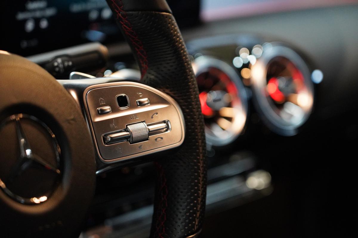 mercedes-benz-cla-2021-gasolina-1332cc