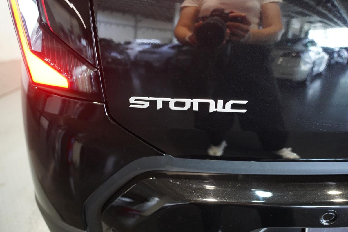 kia-stonic-2026-gasolina-998cc