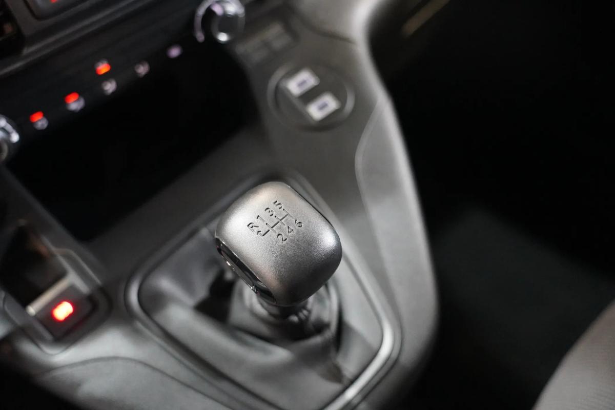 citroen-berlingo-2025-diesel-1499cc