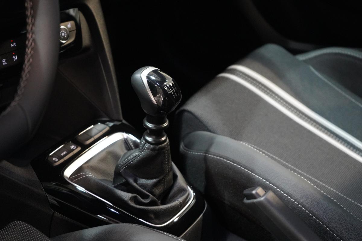 opel-corsa-2026-gasolina-1199cc