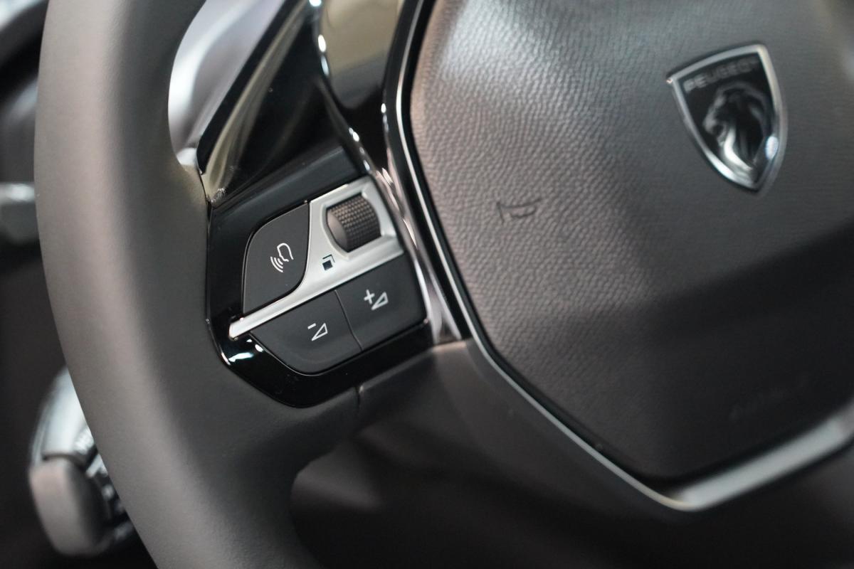 peugeot-208-2025-gasolina-1199cc