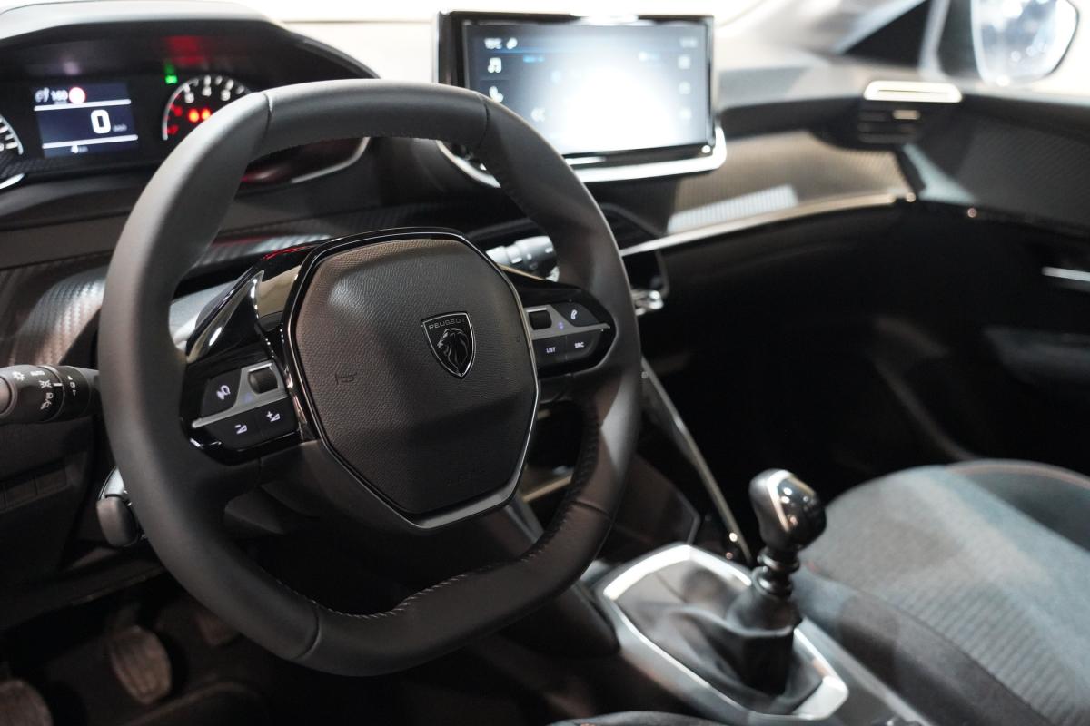peugeot-208-2025-gasolina-1199cc